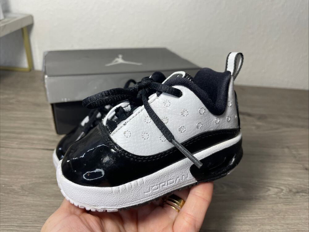 Nike Jordan CMFT Viz Air 13 TD Toddler White Black Sneaker 441376-101 4C